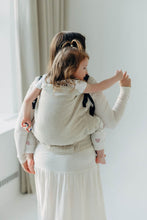 Laden Sie das Bild in den Galerie-Viewer, LennyPreschool trage - AIRY - 50% Baumwolle, 25% Hanf, 25% lyocell
