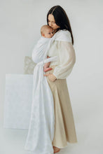 Laden Sie das Bild in den Galerie-Viewer, Lenny Lamb Woven Baby Tragetuch – VIRIDIFLORA - MILKY WAY – 100% Bambusviskose 
