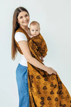 Laden Sie das Bild in den Galerie-Viewer, Lenny Lamb Woven Baby Tragetuch – CAPYBARAS - TRIBU – 100% Baumwolle
