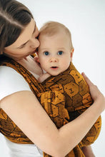 Laden Sie das Bild in den Galerie-Viewer, Lenny Lamb Woven Baby Tragetuch – CAPYBARAS - TRIBU – 100% Baumwolle

