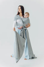 Laden Sie das Bild in den Galerie-Viewer, Lenny Lamb Woven Babytragetuch – LITTLE LOVE - MUNA – 54% silk, 46% Baumwolle 
