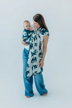 Laden Sie das Bild in den Galerie-Viewer, Lenny Lamb Ringsling - BIRDY - SKYWARD - 100% Bambusviskose 
