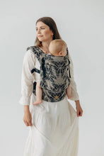 Laden Sie das Bild in den Galerie-Viewer, LennyLight Carrier - QUEEN OF THE NIGHT - PAMINA - 65% bomull, 35% silke
