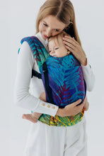 Laden Sie das Bild in den Galerie-Viewer, LennyLight Carrier - RAINFOREST - CARNIVAL - 100% bomull
