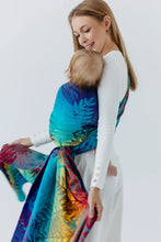 Laden Sie das Bild in den Galerie-Viewer, Lenny Lamb Woven Baby Wrap/Vävd sjal - RAINFOREST - CARNIVAL - 100% bomull
