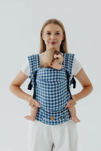 Laden Sie das Bild in den Galerie-Viewer, LennyLight Carrier - PATA DE GALLO - PUZZLE - 40% bomull, 40% merinoull, 13% silke, 7% kashmir
