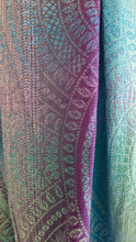 Load image into Gallery viewer, Lenny Lamb Ringsjal - PEACOCK'S TAIL - FANTASY - 100% bomull - Begagnad
