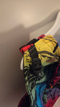 Laden Sie das Bild in den Galerie-Viewer, Lenny Buckle Onbuhimo Carrier - RAINBOW SAFARI - 100% bomull - Preschool - Prototyp
