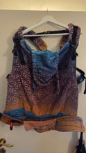 Ladda upp bild till gallerivisning, LennyPreschool Carrier - INFINITY - ROLLER - 100% bomull - Begagnad

