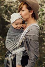 Laden Sie das Bild in den Galerie-Viewer, Lenny Lamb Woven Baby Tragetuch – LITTLE HERRINGBONE OMBRE RAGTIME – 100% Baumwolle

