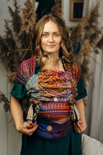 Laden Sie das Bild in den Galerie-Viewer, LennyHybrid Half Buckle Carrier - PEACOCK'S TAIL - BOLERO - 100% bomull - Standard
