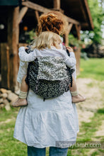 Ladda upp bild till gallerivisning, Lenny Buckle Onbuhimo Carrier - ENCHANTED NOOK - COCOA - 100% linne - Preschool
