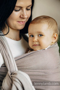 Lenny Lamb Woven Baby Wrap/Vävd sjal - LITTLE HERRINGBONE ALMOND - 100% bomull