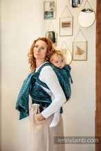 Laden Sie das Bild in den Galerie-Viewer, LennyHybrid Half Buckle Carrier - WILD WINE - IVY - 51% bomull, 49% silke - Preschool
