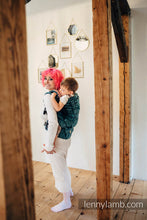 Laden Sie das Bild in den Galerie-Viewer, LennyPreschool Carrier - WILD WINE - IVY - 51% bomull, 49% silke
