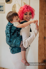 Laden Sie das Bild in den Galerie-Viewer, LennyPreschool Carrier - WILD WINE - IVY - 51% bomull, 49% silke
