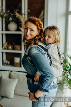 Laden Sie das Bild in den Galerie-Viewer, LennyPreschool Carrier - PETALS - RESTFUL - 100% bomull
