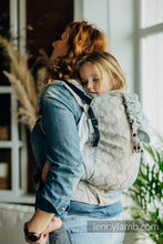 Laden Sie das Bild in den Galerie-Viewer, LennyPreschool Carrier - PETALS - RESTFUL - 100% bomull
