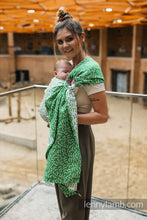 Laden Sie das Bild in den Galerie-Viewer, Lenny Lamb Ringsjal - ENCHANTED NOOK - EVERGREEN - 54% bomull, 46% Tencel™
