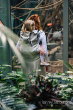 Laden Sie das Bild in den Galerie-Viewer, LennyPreschool Carrier - WILD WINE - PATH - 55% bomull, 45% linne
