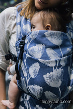 Laden Sie das Bild in den Galerie-Viewer, LennyLight Carrier - VIRIDIFLORA - ROYAL BABY - 100% Bambusviskose
