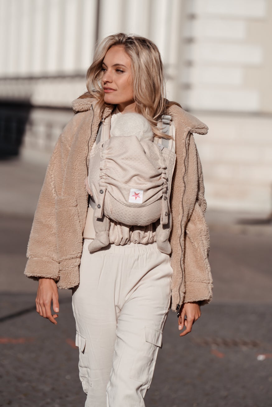 Flip Baby Carrier - Heart2Heart Cream - 100% ekologisk bomull