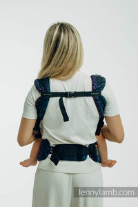 LennyUpGrade PRO Carrier - PEACOCK'S TAIL - BLACK OPAL - 60% bomull, 28% merinoull, 8% silke, 4% kashmir