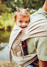 Laden Sie das Bild in den Galerie-Viewer, LELIBA Wrap Up Babytrage – Gobi – 100 % Bio-Baumwolle
