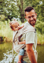 Laden Sie das Bild in den Galerie-Viewer, LELIBA Wrap Up Babytrage – Gobi – 100 % Bio-Baumwolle
