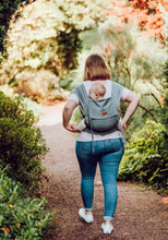 Laden Sie das Bild in den Galerie-Viewer, LELIBA Zack Babytrage - Graphit - 100 % Bio-Baumwolle
