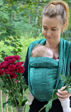 Laden Sie das Bild in den Galerie-Viewer, Vanamo Woven Wrap/Vävd sjal - Kide Laguuni - 75% ekologisk bomull, 25% linne
