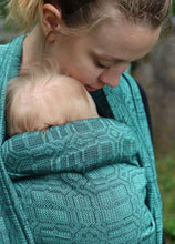 Laden Sie das Bild in den Galerie-Viewer, Vanamo Woven Wrap/Vävd sjal - Kide Laguuni - 75% ekologisk bomull, 25% linne
