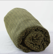 Ladda upp bild till gallerivisning, Vanamo Woven Wrap/Vävd sjal - Lempi Siimes - 100% bomull
