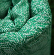 Laden Sie das Bild in den Galerie-Viewer, Vanamo Woven Wrap/Vävd sjal - Kide Apila - 100% ekologisk bomull
