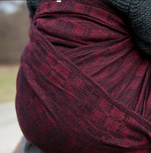 Load image into Gallery viewer, Vanamo Woven Wrap - Pitsi Aeria newborn - 65% organic cotton, 30% merino wool, 5% kapok

