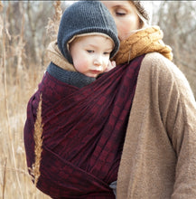Load image into Gallery viewer, Vanamo Woven Wrap - Pitsi Aeria newborn - 65% organic cotton, 30% merino wool, 5% kapok
