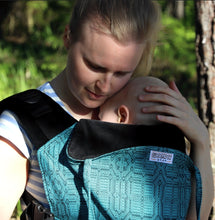 Laden Sie das Bild in den Galerie-Viewer, Wompat Baby Carrier Neva - 100% ekologisk bomull
