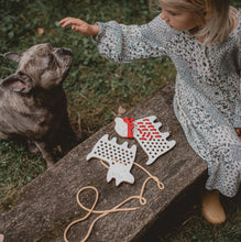 Ladda upp bild till gallerivisning, Charlie the dog - wooden Montessori lacing toy
