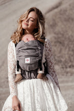 Laden Sie das Bild in den Galerie-Viewer, Flip Baby Carrier - Heart2Heart Stone - 100% ekologisk bomull
