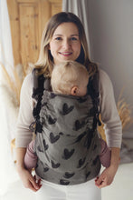 Laden Sie das Bild in den Galerie-Viewer, Little Frog Ergonomic Baby Carrier Prime Cosy Love – Brown Hearts - 100% Baumwolle

