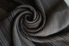 Ladda upp bild till gallerivisning, Little Frog Baby Wrap - Brown Path - 100% kammad bomull

