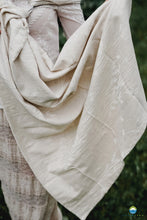 Ladda upp bild till gallerivisning, Little Frog Baby Wrap - Linen Summer Meadow - 75% kammad bomull, 25% linne
