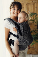 Laden Sie das Bild in den Galerie-Viewer, Little Frog Prime Carrier V2 – Leinen Night Wildness – 75 % Baumwolle, 25 % Leinen
