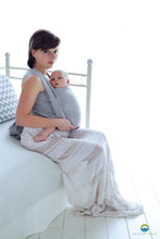 Load image into Gallery viewer, Little Frog Baby Wrap - Grey Cube - 100% kammad bomull
