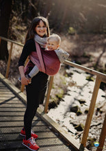 Laden Sie das Bild in den Galerie-Viewer, Little Frog Baby Wrap - Ruby Cube - 100% kammad bomull

