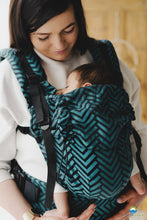 Ladda upp bild till gallerivisning, Little Frog Prime Carrier V2 - Moana Miles - 100% bomull
