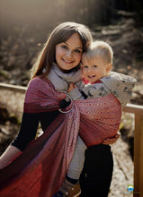 Laden Sie das Bild in den Galerie-Viewer, Little Frog Ringsjal - Ruby Cube - 100% kammad bomull
