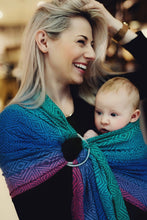 Laden Sie das Bild in den Galerie-Viewer, Little Frog Ringsjal - Aurora Cube - 78% kammad bomull, 22% tencel
