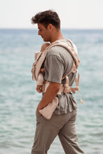 Laden Sie das Bild in den Galerie-Viewer, Flip X Baby Carrier - Just Cream - 100% ekologisk bomull
