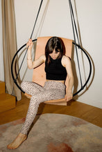 Load image into Gallery viewer, Bloom Graou gravid- och efterfödselleggings
